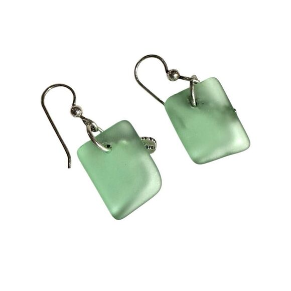 Sterling silver green  Sea Glass  Pineapple charm dangle earrings - Picture 6 of 9
